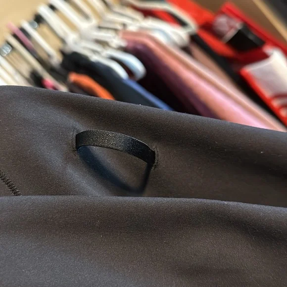 Lululemon Wunder Train High-Rise Tight 25" GRAPHIC Sz 6 Black Iridescent LOGO - Picture 4 of 8